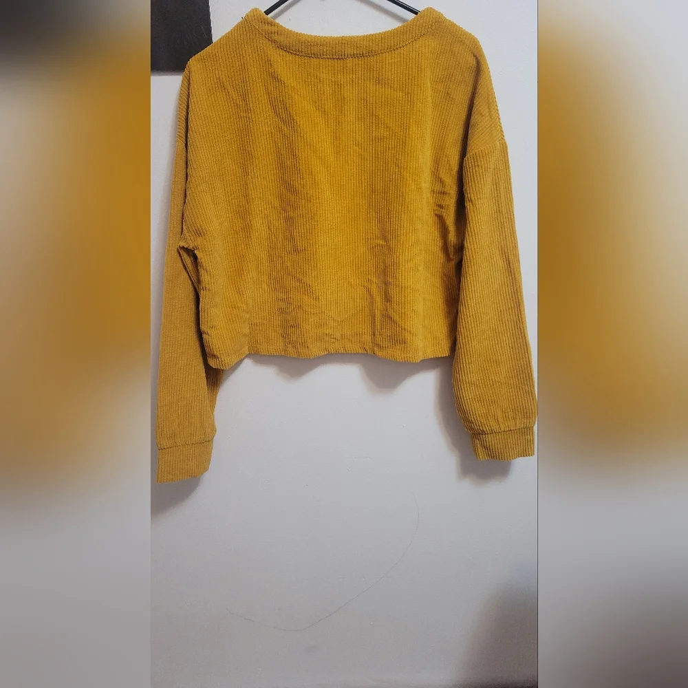 SHEIN sweater, size M color is a dark yellow - Picture 3 of 4
